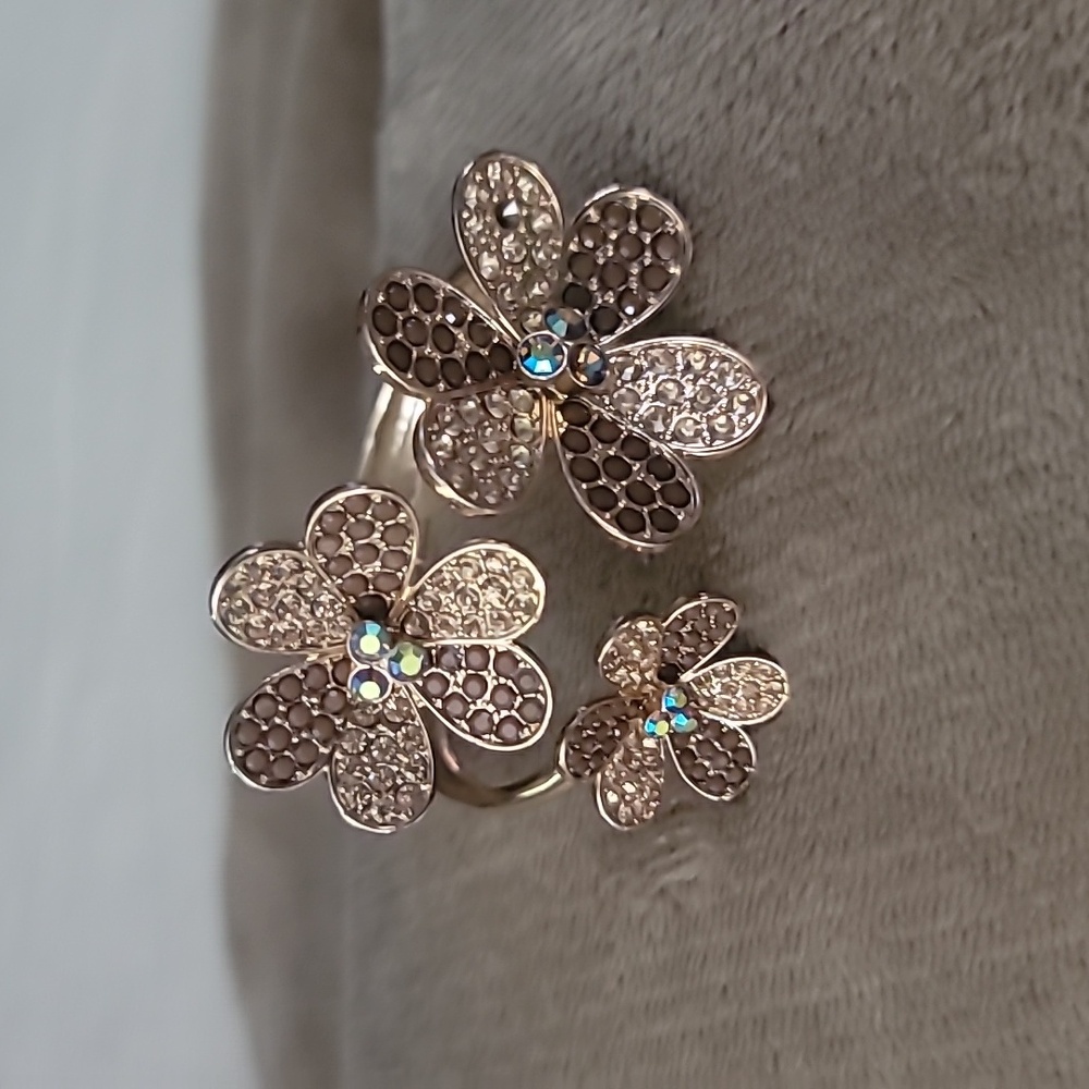 Elegant Crystal Bracelet